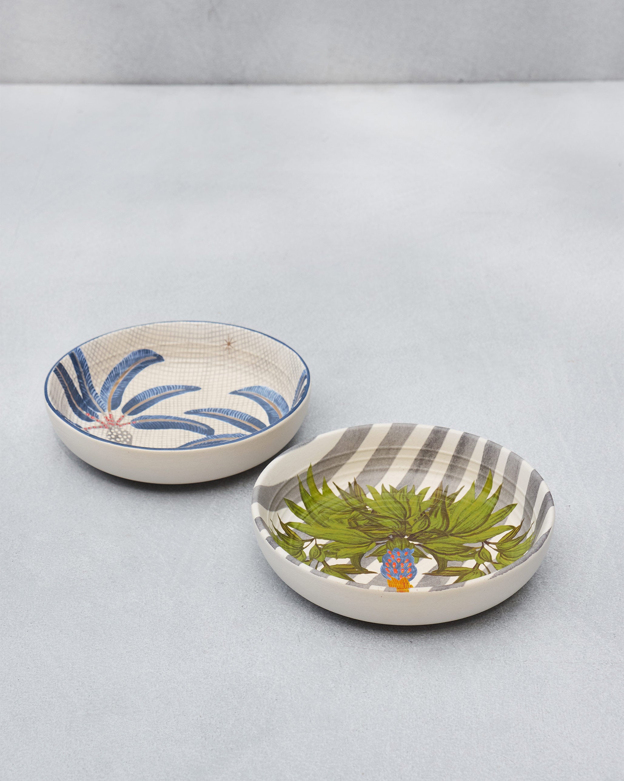 Dancing Palm Shallow Bowls - Set of 2