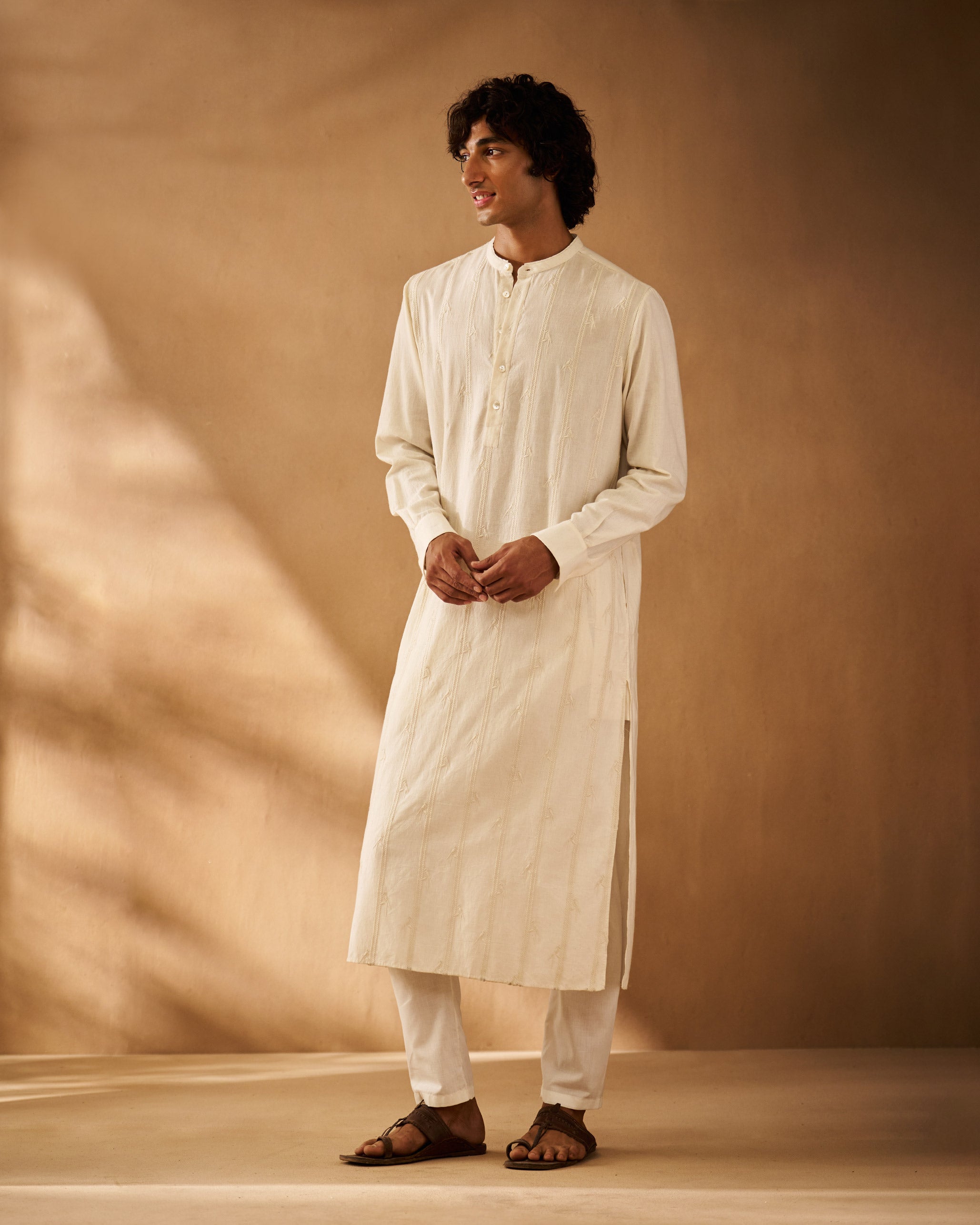 Ibn Kurta - Ivory Embroidered