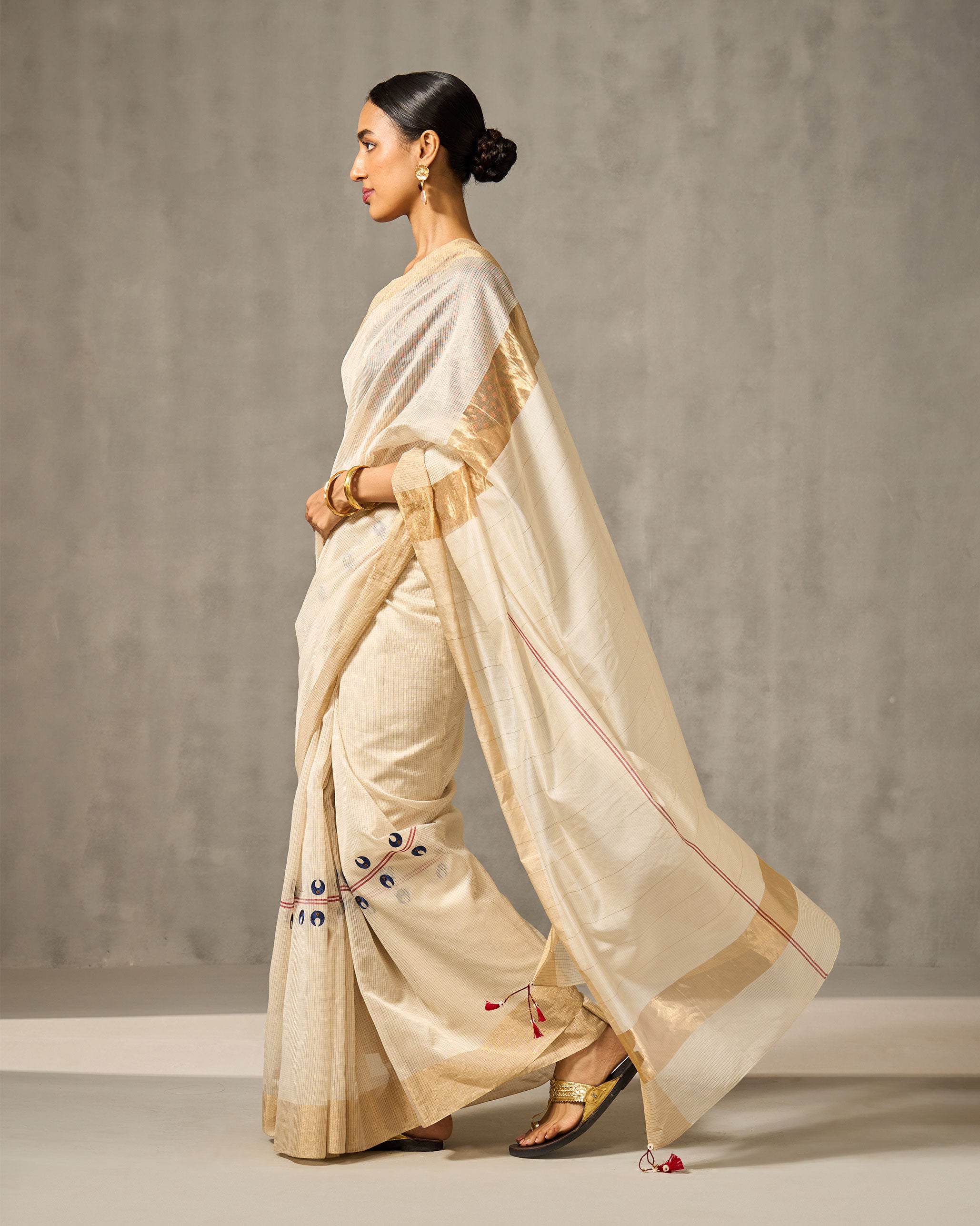 Aheli Sari - Ivory & Gold Checks