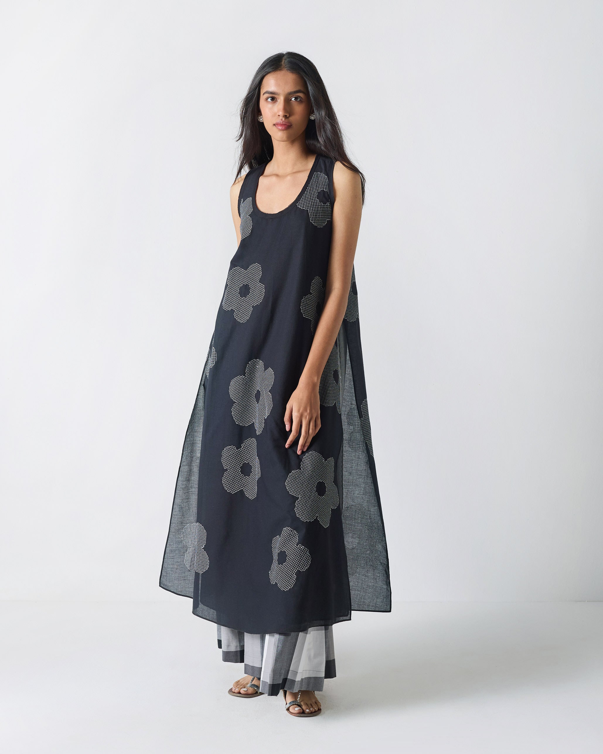 Double Layer Kurta - Black & White Embroidery