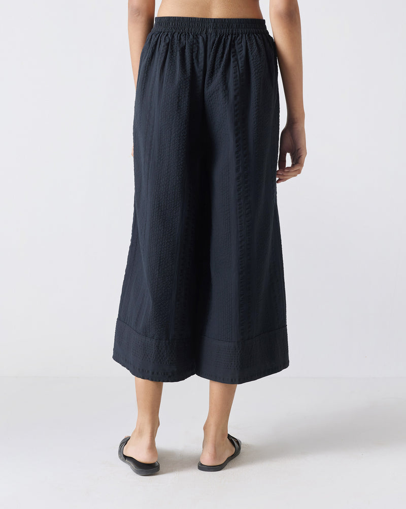 Picnic Culottes - Black Seersucker