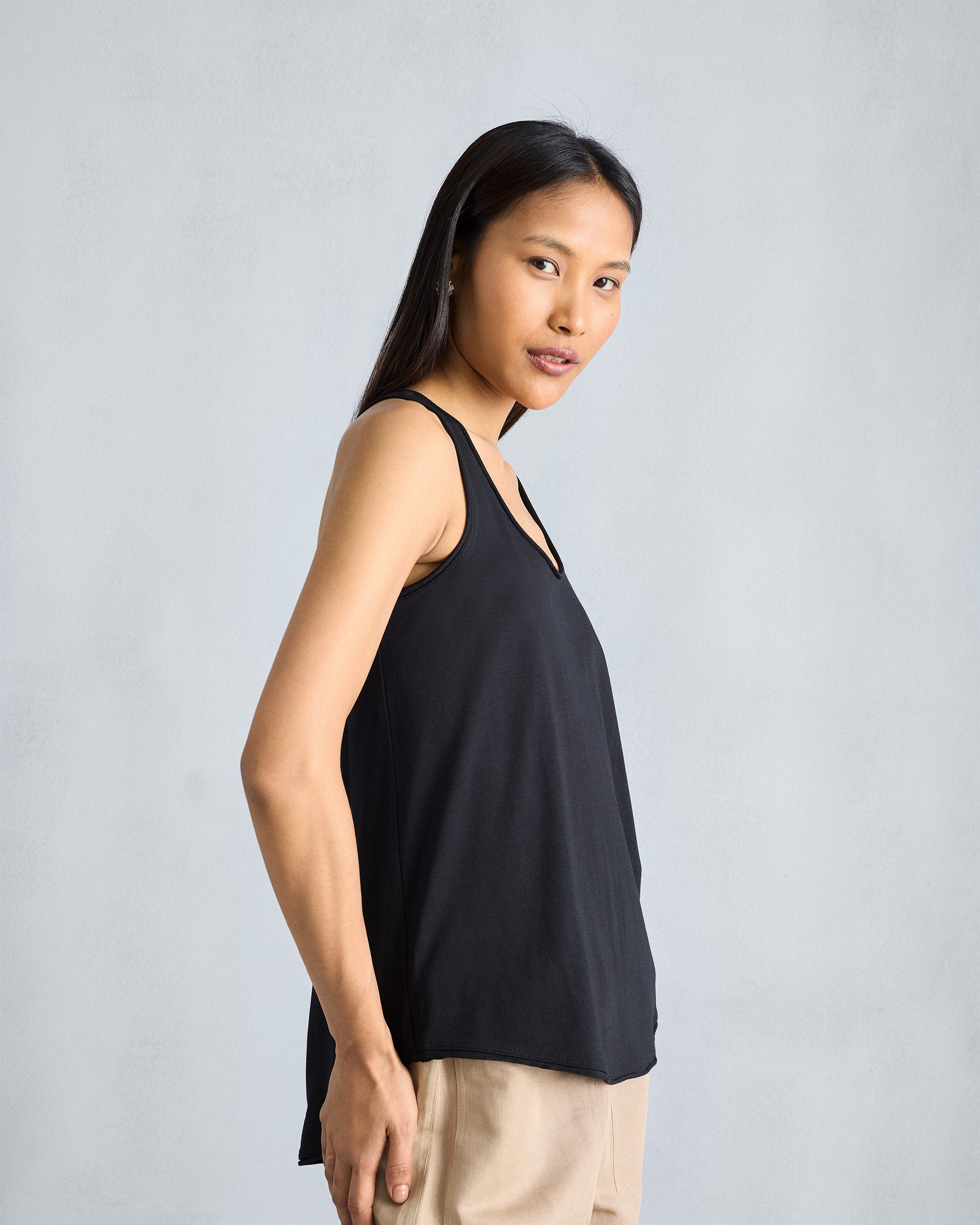 Ukiyo Racerback Tank - Black